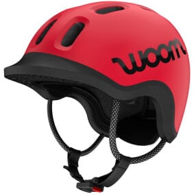 Kask rowerowy dla dzieci woom READY Red M (53–57 cm) – magnetyczne zapięcie i odblaski