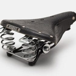 Siodełko Brooks B66 Short Black Steel Rail – skórzane, sprężynowe