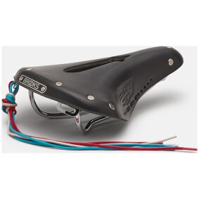 6853976b65b31f861d55f32f9319da1f