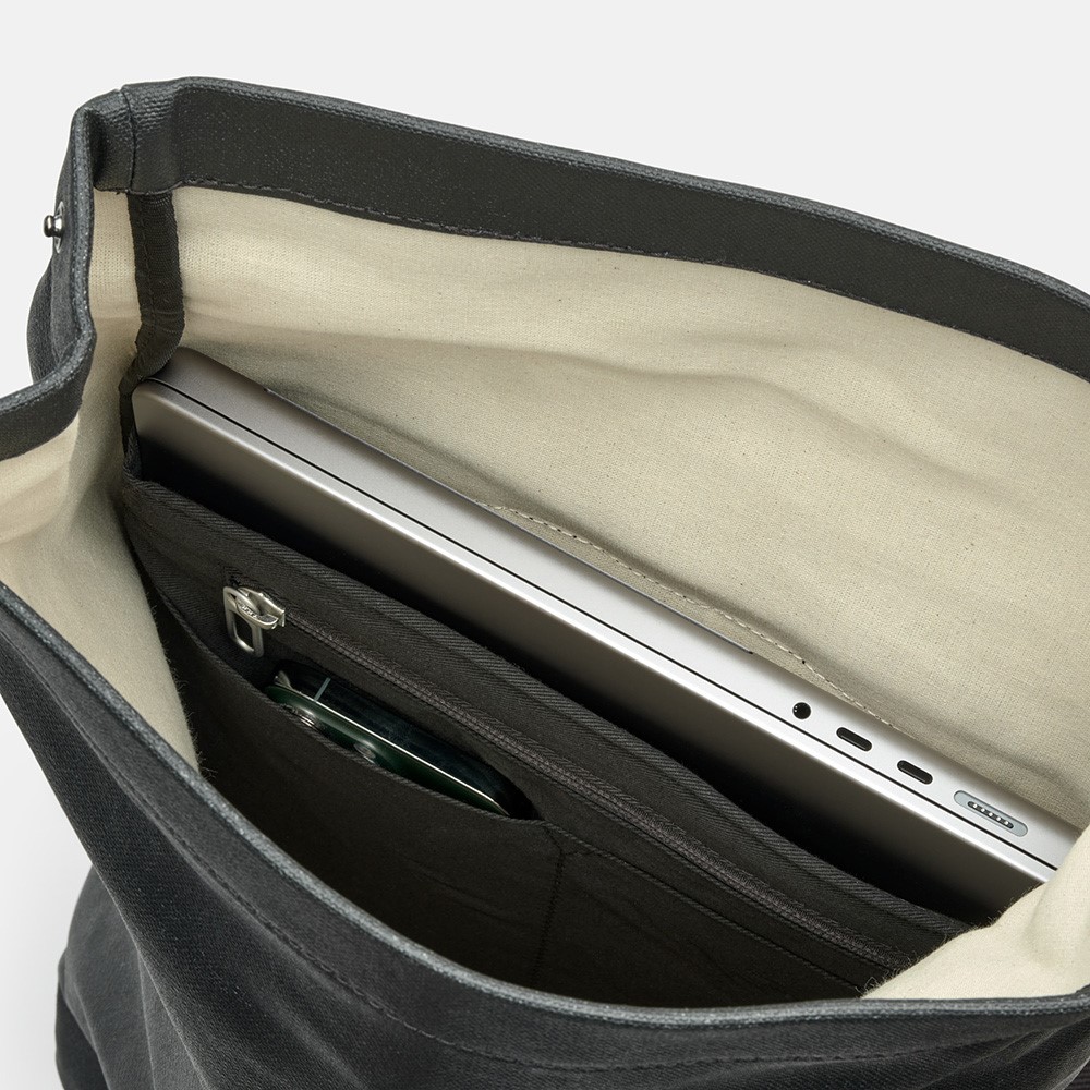 a899d31225a05a1aeb2ea8e8cc8c388c